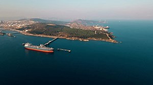 Crude Oil Tanker Ship Carrier Unloading Stock Footage Video (100% Royalty-free) 3432072335 | Shutterstock