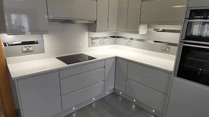 💥 Beautiful Kitchen #Back #Splashback With Mirror Strypes Custom Made 👌👌💯 | 3D Splashbacks