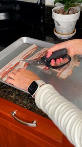 43K views · 323 reactions | Simple kitchen hacks that work like magic! Cooking, cleaning and organizing tips that are easy, fun and effective! Your going to want to give these a try! This original video was produced by Network Media, LLC and Randy M Show Productions. #hacks #lifehacks #food #tips #diy | Home Hacks & Easy Snacks | Facebook