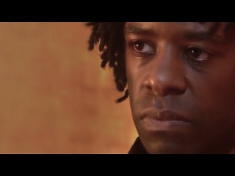 Hamlet - Adrian Lester - Peter Brook - Shakespeare - 2002 - Multiple Subtitles - 4K