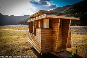 Breathtakingly Beautiful Japanese Tiny House on Wheels