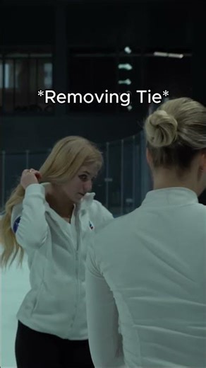 Blonde Suits Sasha SO WELL! #alexandratrusova #figureskating