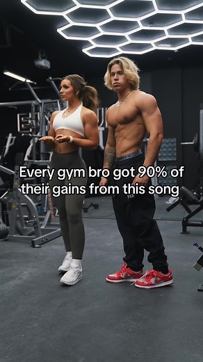 Discover Alex Eubank's Iconic Gym Poses