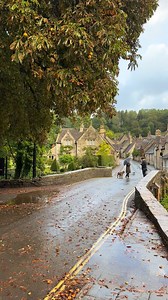 Castle Combe is a tiny, postcard-perfect village in the Cotswolds, England. looking like a real-life fairytale. Stone cottages with steep slate roofs line a quiet stream, centered around a medieval market cross and the 14th-century St. Andrew’s Church. #castlecombevillage #castlecombe | Europe attractions