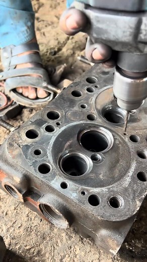 Head Face Polishing Diesel Engine Repair’ | Heavy Motion