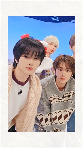 TOMORROW X TOGETHER OFFICIAL on Instagram: "Take a picture ! 📸 #투모로우바이투게더 #TOMORROW_X_TOGETHER #TXT"