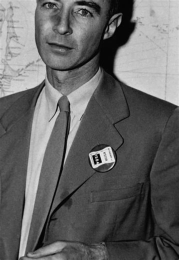 J. Robert Oppenheimer: Bapak Bom Atom dan Proyek Nuklir
