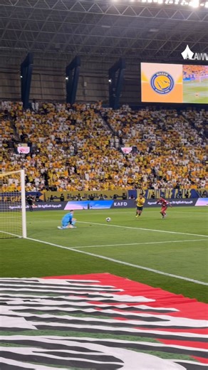 الي لابسين عبايات صفرا 💛💛💛🐐🐐🐐