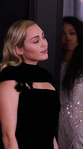 3.6K views · 3.8K reactions | Happy Birthday, Miley Cyrus!  Heute...