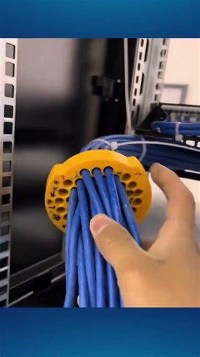 Đi dây và hoàn thiện hệ thống tủ mạng ( Network Rack & Server Rack )