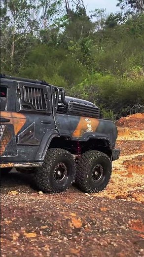 KM Thor Tank 300 6x6 Is there any potential in the 6x6 tank variant | RC Crawling Toy Car #rccar