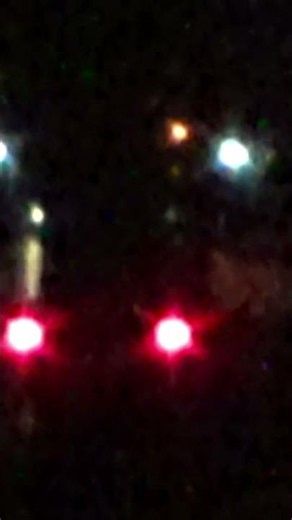 夜の富山地方鉄道本線新黒部駅から走り去って隣の長屋駅への到着まで見える上り17480形