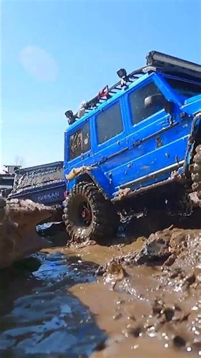 RC CARS in MUD