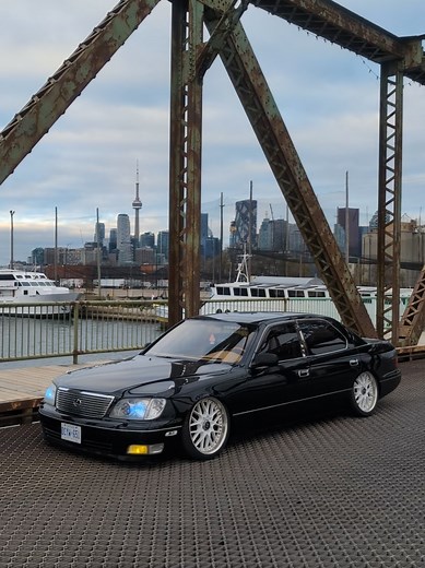 Lexus LS400: VIP Car Build and Unique Edits