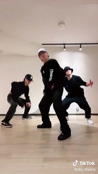 三兄弟がScreamを踊る！佐藤三兄弟のかわいいダンス動画