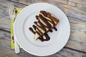 Chocolate Chip Cheesecake With Chocolate Topping