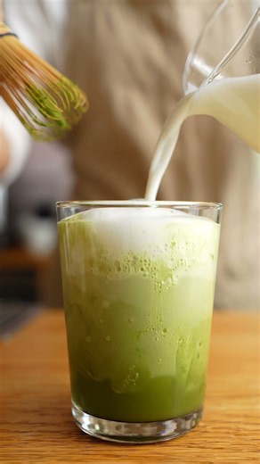 The Matcha Cloud Latte Everyone’s Making… Aesthetic Café Magic at HOME 🤤💚☁️
