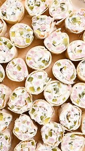 35 reactions · 11 shares | Dill Pickle Pinwheels 勒勒 comment “recipe” to get it in your DMs (follow @julieseatsandtreats or check your requests to make sure you get it!) https://www.julieseatsandtreats.com/dill-pickle-pinwheels/ Appetizer | Appetizer Recipe | Pinwheels | Pickle Pinwheels | julies eats and treats | #appetizer #appetizerrecipe | Julie's Eats & Treats - Easy, Family Friendly Recipes | Facebook
