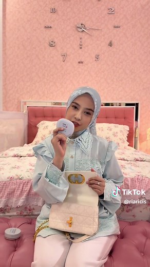 Ria Ricis: Rahasia Makeup Glowing & Kinyis-Kinyis