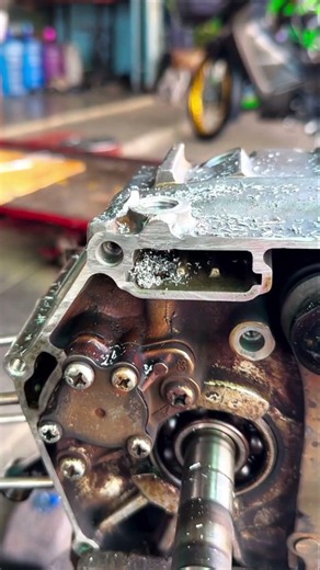 tap the engine oil bolt hole thread #mechanic #automobile #mechanical #tutorial