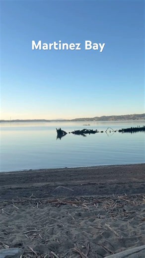 Discovered this beautiful bay by chance. Love SF area for these magical moments.