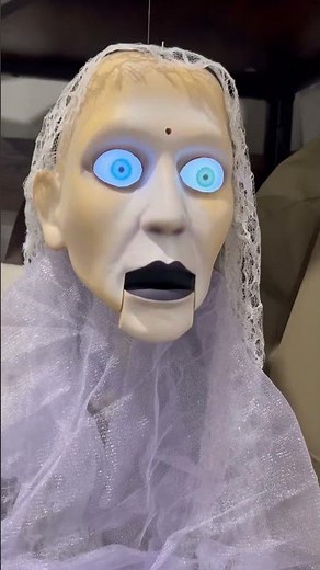 Gemmy Donna the dead bride head dropper