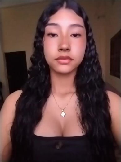 Videos de Vale_muñoz... 🇨🇴! (@r.h.l.m_vale) con “sonido original - ash”