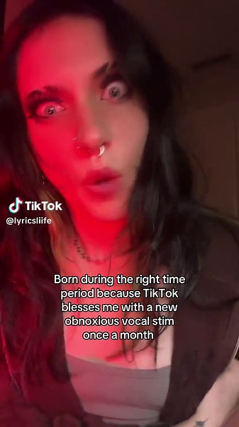 LYR!C (@lyricsliife)’s video of Vocal Stimming