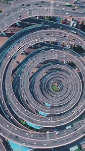 Ấn tượng trước sự phát triển cơ sở hạ tầng giao thông | Vietnam Construction Forum