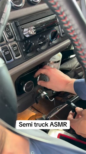 884K views · 9.4K reactions | Nothing beats some good ol truck asmr. #trucking #hurricaneexpress #peterbilt #kenworth | Hurricane Express | Facebook