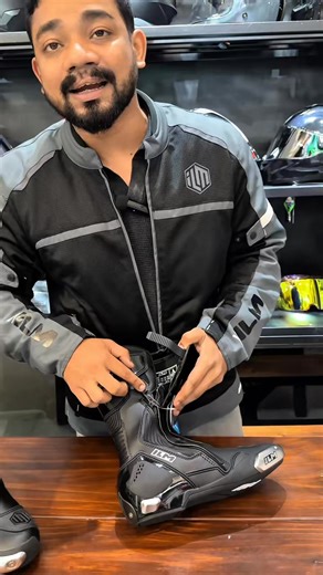🎥 Let’s Unbox the ILM BRC1! Straight from ILM Bangladesh House, we’re giving you a full highlight of our most premium racing boot — built for riders who crave performance and protection! ⚡️ 🔥 Special Features: • Dual-layer protection system • Anti-torsion racing sole • Premium microfiber body • Full TPU protection • Air ventilation system • CE Certified – European Safety Standard ✅ 🏁 Track look. Street comfort. Ultimate protection. Get ready to experience the next level of racing gear — ILM B