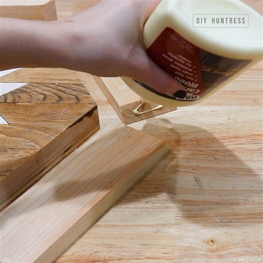 Building a Stylish Wood Tray #WoodTray #DIYWoodTray #DIY | DIY Huntress