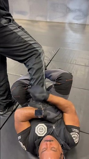 How to SURVIVE Ground Face Stomp