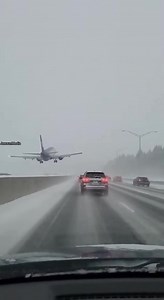 Commercial Plane Crashes on Highway During Blizzard ✈️ Cheyenne, Wyoming — Thursday, Winter 2025 Dashcam footage captures a commercial airplane attempting an emergency landing on a snow-covered highway during a blizzard. The plane remains fully in frame as it descends, skids across the icy roadway, and crashes while vehicles brake and pull aside. Emergency crews responded immediately, and officials later confirmed no fatalities and only minor injuries were reported. Authorities said extreme weat