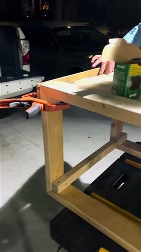 The Pony Clamp is Easy to use, even one-handed!