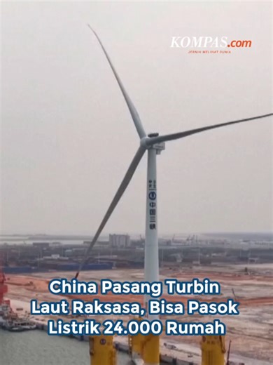 Turbin angin terapung terbesar di dunia untuk kategori kapasitas unit tunggal resmi diberangkatkan dari Beihai, China, menuju ladang angin lepas pantai di Guangdong, Senin (20/4/2026). Turbin berkapasitas 16 megawatt itu dipasang di atas platform semi-submersible dan menjadi tonggak baru pengembangan energi angin lepas pantai China. Setelah tiba di lokasi, turbin akan menjalani proses pemasangan dan pengujian sebelum mulai uji coba operasi pada awal Juni 2026. Dalam setahun, turbin ini diperkira