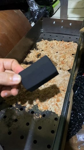 From solid to ash - 100 percent burned, less mess, less smoke and long-lasting heat. Amazing Uling Premium Charcoal Briquettes. #amazinguling #ecofriendly | Johnson Finds