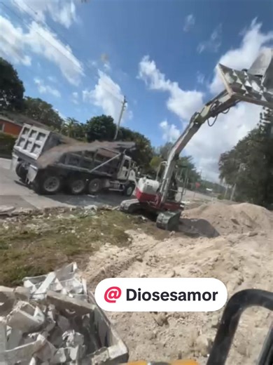 Cabrera General SERVICES (@cabrerageneralservices)’s videos with sonido original - Karaoke con K