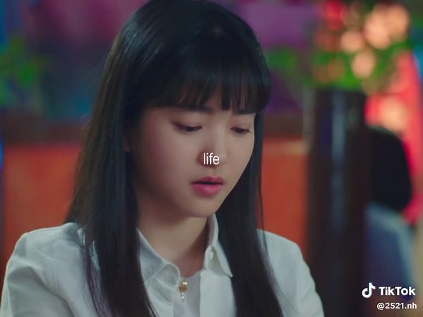 Heartbreak in 2521: Yijin and Heedo's Journey