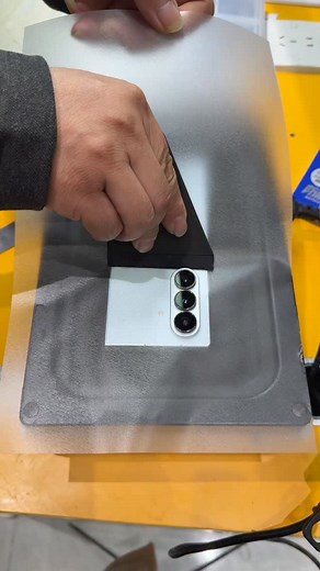 28K views · 108 reactions | Samsung Fold 7 Transparent Brushed Texture Full Coverage Screen Protector Available! #PopularScreenProfessional ...tection #HangzhouFoldableScreenFullCoverageScreen | Trendy Tech Review | Facebook