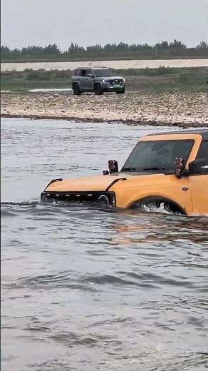 Jeeps Going Through Deep Water 🌊🚙 | Extreme Offroad Water Crossing 😱🔥
