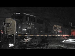 🍔 Brand New Paint, YN2, & a Pair of EMD's on CSX Freight Train