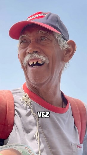 790K views · 82K reactions | No tenía nada, ayer lo que me comí solo fueron dos huevos fritos.. Hoy conocí al señor Glen que aún a su edad de 75 años sale a trabajar para el su señora y su nieta Si te gustaría ayudar escríbeme al Dm Isla de margarita, Porlamar | Soy Vidal | Facebook