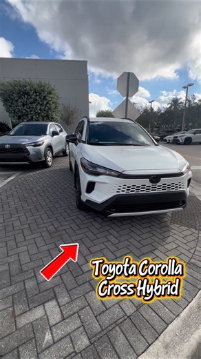 2026 Toyota Corolla Cross Hybrid vs 2026 Toyota Corolla Cross Gasoline 👌