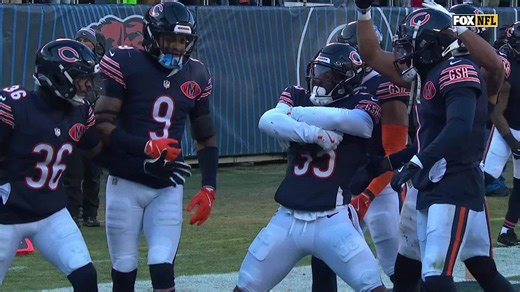 HIGHLIGHT: C.J. Gardner-Johnson gets Bears' third INT
