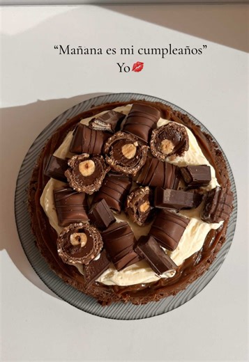 Video de Pamolita_ (@pamolita_) relacionado con “it's me birthday”