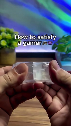 10K views · 124 reactions | Transform your setup with our new Quboox™ Cyber Cube, the ultimate desktop accessory that takes your space to the next level! Personalize it with any GIF you want, adding a custom touch that makes your desk setup stand out. | Quboox | Facebook