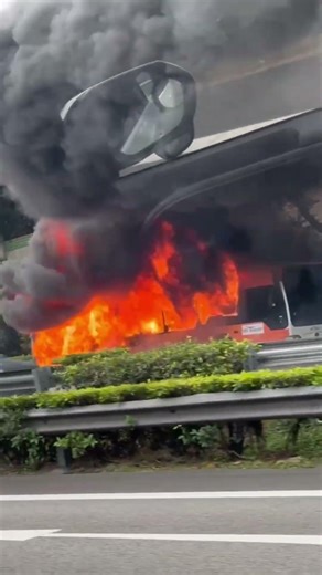 Video circulating online showing SBS Transit bus catching fire along the expressway on 13 Feb 2026.