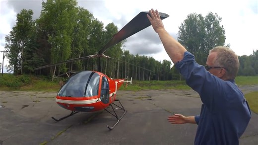 Watch a pilot hover a helicopter on the first try - "No way"