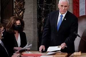 Trump flips 2020 electoral vote, leads in four forecasts